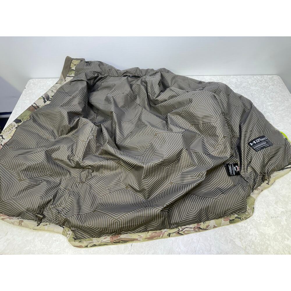 Under Armour Ridge Reaper Hunting Jacket w/Camouflage Pattern/Neon Zipper-Large - Picture 5 of 16